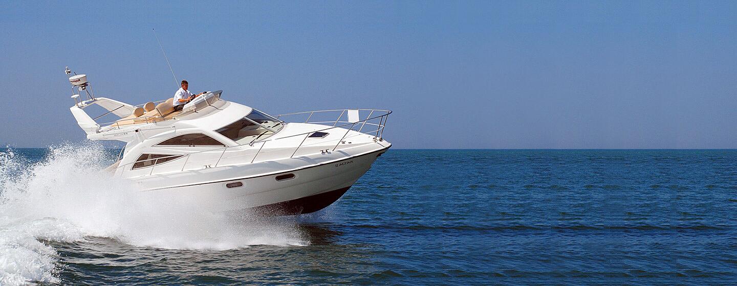 Моторная Яхта Sealine F43