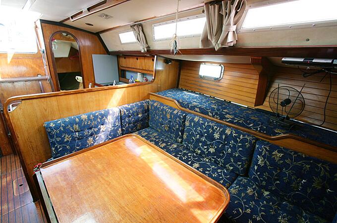 Jahtas Nirvana salons