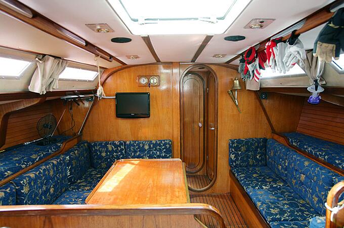 Jahtas Nirvana salonkajīte