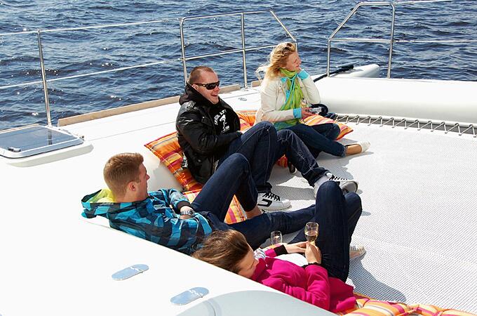 Izbrauciens ar katamarānu Wild Cat 65