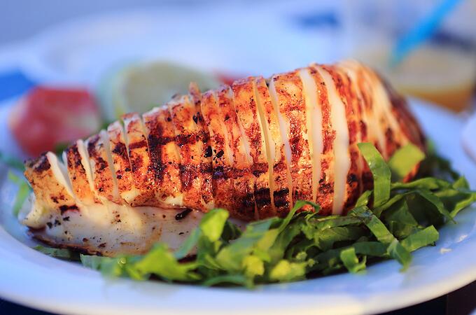 Закуски во время морской прогулки